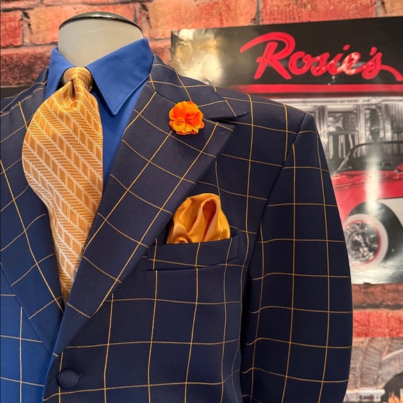 Primo formal Coat - Picture 7 of 17